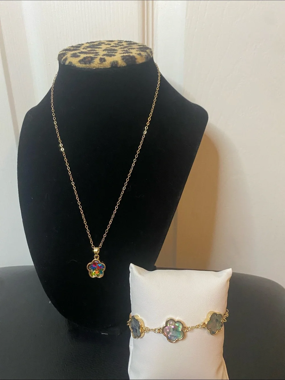 Gold-Tone Flower Pendant Necklace and Bracelet Set in Multicolor